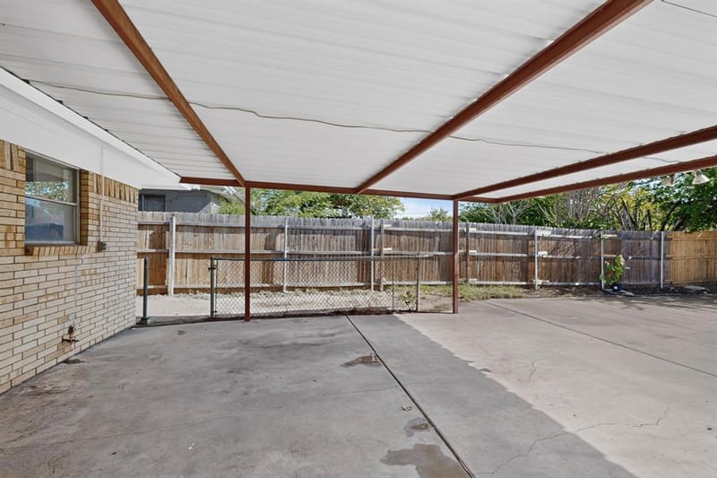 5451 Lubbock Avenue, Fort Worth TX 76133 - Photo 34