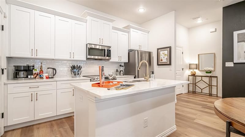 1217 Beaconsfield Lane # 803, Arlington TX 76011 - Photo 12