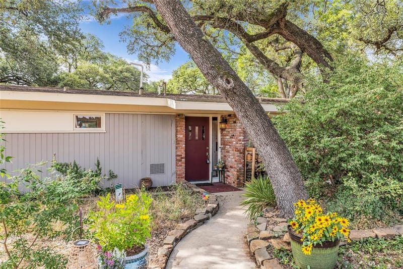 2112 Gregory Lane, Waco TX 76708 - Photo 7
