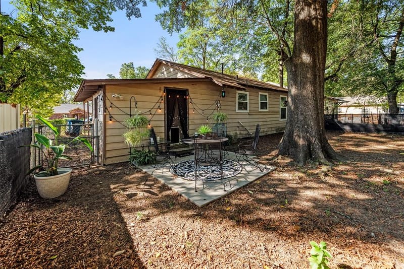 1306 W 10th Street, Mount Pleasant TX 75455 - Photo 12
