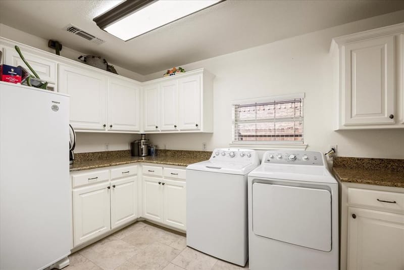 109 Casas Del Sur Street, Granbury TX 76049 - Photo 27