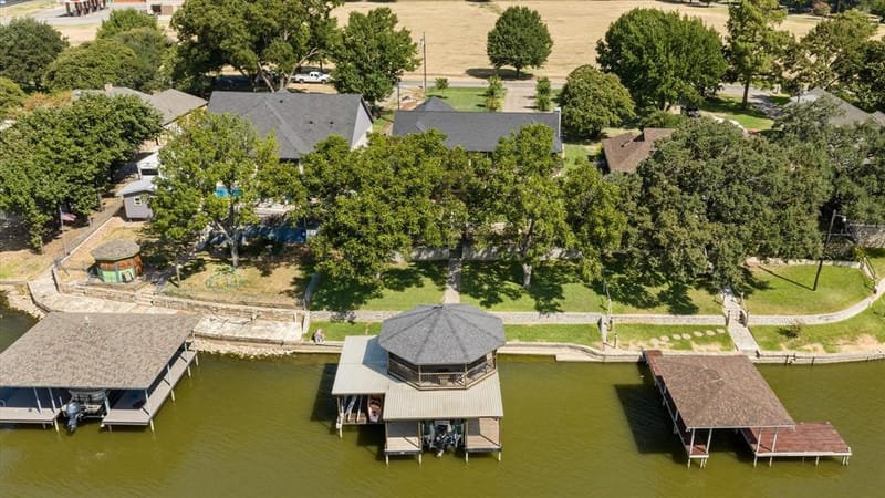 109 Casas Del Sur Street, Granbury TX 76049 - Photo 38