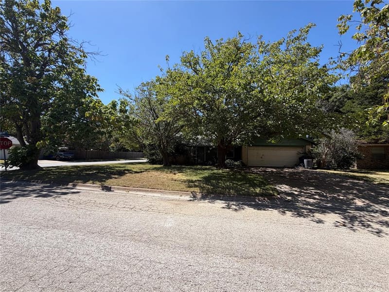 432 Steeple Ridge Road, Everman TX 76140