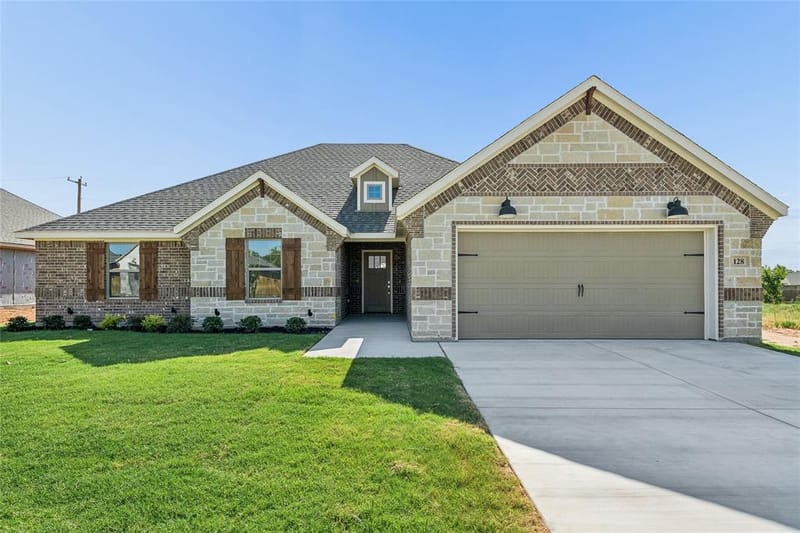 128 Joel Street, Springtown TX 76082