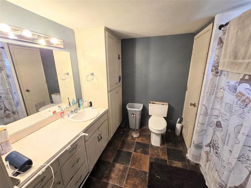 309 Decatur Street, Bowie TX 76230 - Photo 7