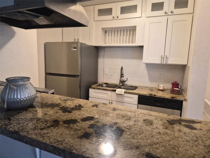 8110 Skillman Street # 2059, Dallas TX 75231 - Photo 7