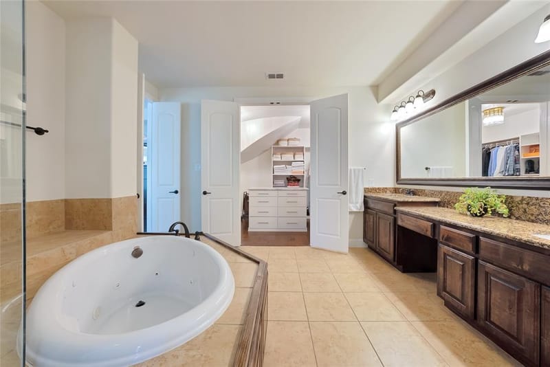 8609 Tuscan Oaks Drive, McKinney TX 75071 - Photo 23