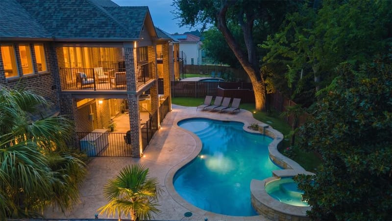 8609 Tuscan Oaks Drive, McKinney TX 75071 - Photo 2