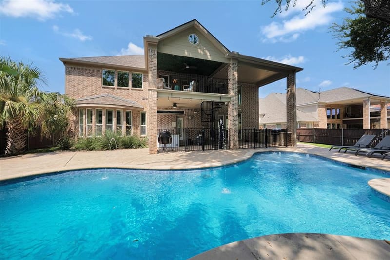8609 Tuscan Oaks Drive, McKinney TX 75071 - Photo 3