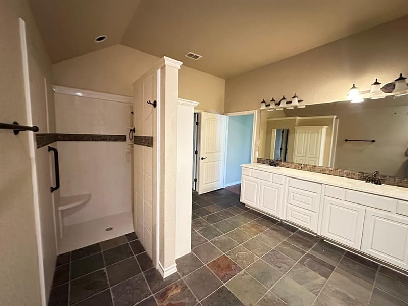 101 Creekside Drive, Glen Rose TX 76043 - Photo 24
