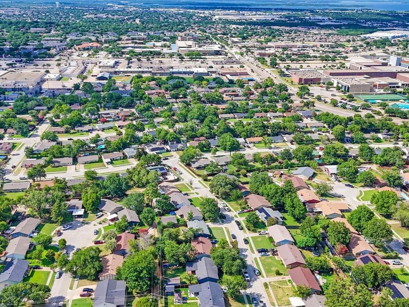 936 Elmwood Drive, Lewisville TX 75067 - Photo 29