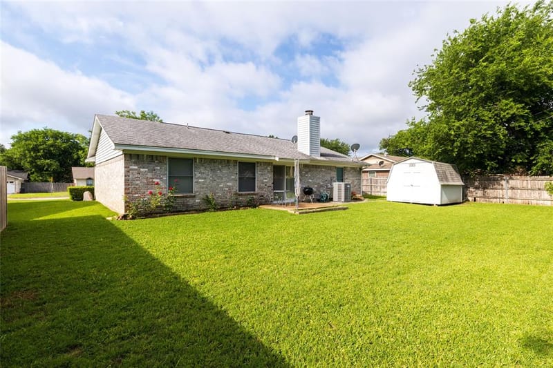 1309 Mercedes Street, Benbrook TX 76126 - Photo 34