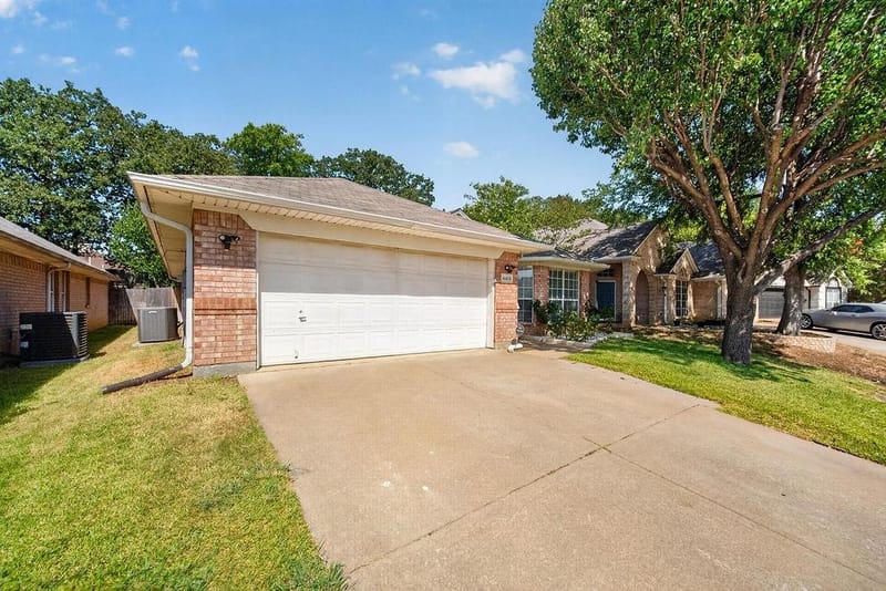 4413 Slick Rock Chase, Fort Worth TX 76040 - Photo 2