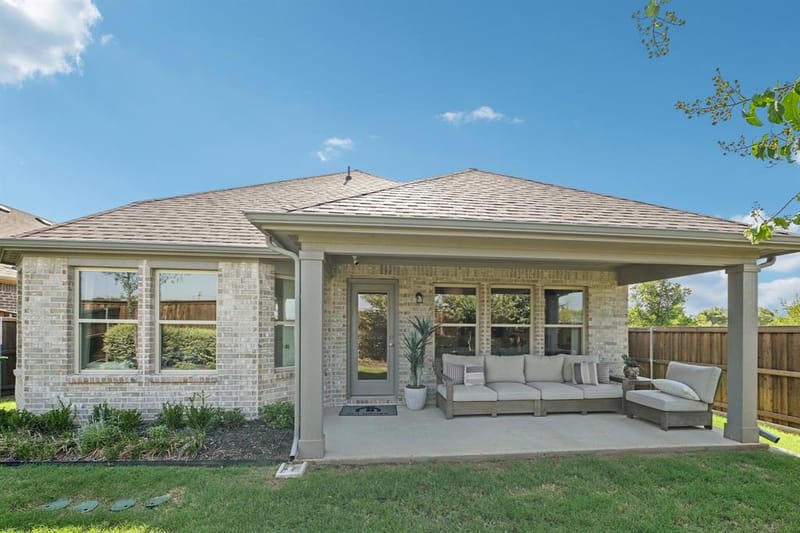 1048 Tarryhill Drive, Crowley TX 76036 - Photo 33