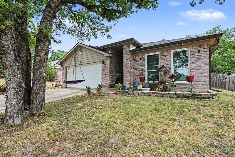 321 Pecos Drive, Weatherford TX 76086 - Photo 5