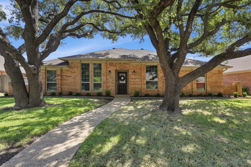 18512 Featherwood Drive, Dallas TX 75252