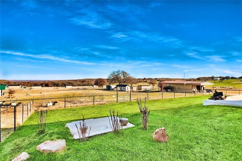 694 Jennings Lane, Azle TX 76020 - Photo 16