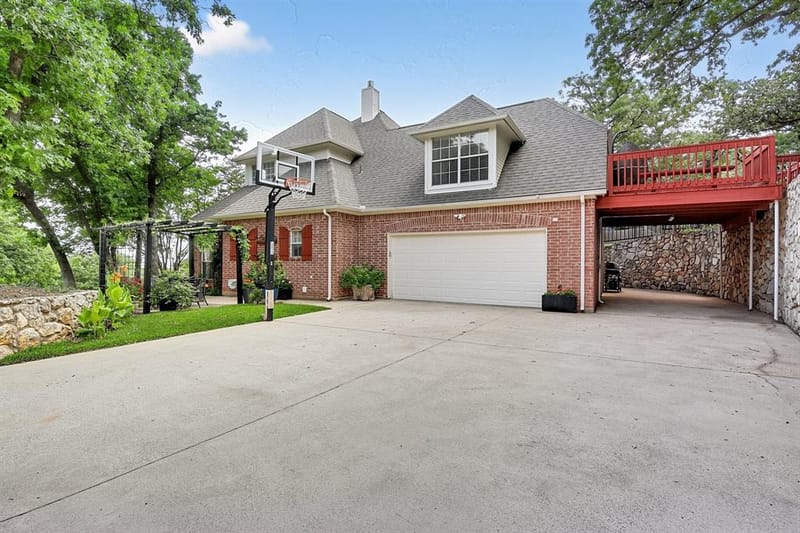 816 Lake View Court E, Crowley TX 76036 - Photo 34