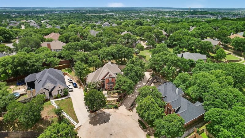 816 Lake View Court E, Crowley TX 76036 - Photo 38