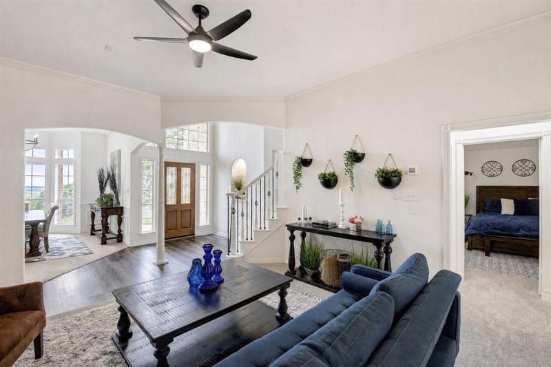 816 Lake View Court E, Crowley TX 76036 - Photo 11