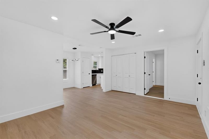 808 Lilac Drive, Garland TX 75040 - Photo 5