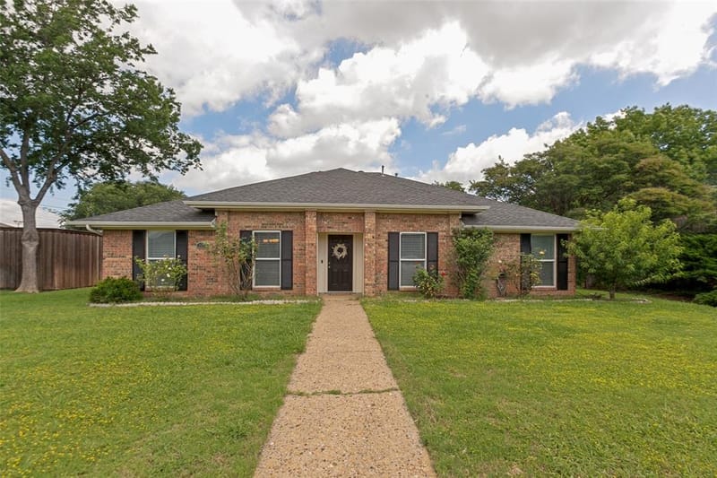 2013 Pleasant Valley Drive, Plano TX 75023