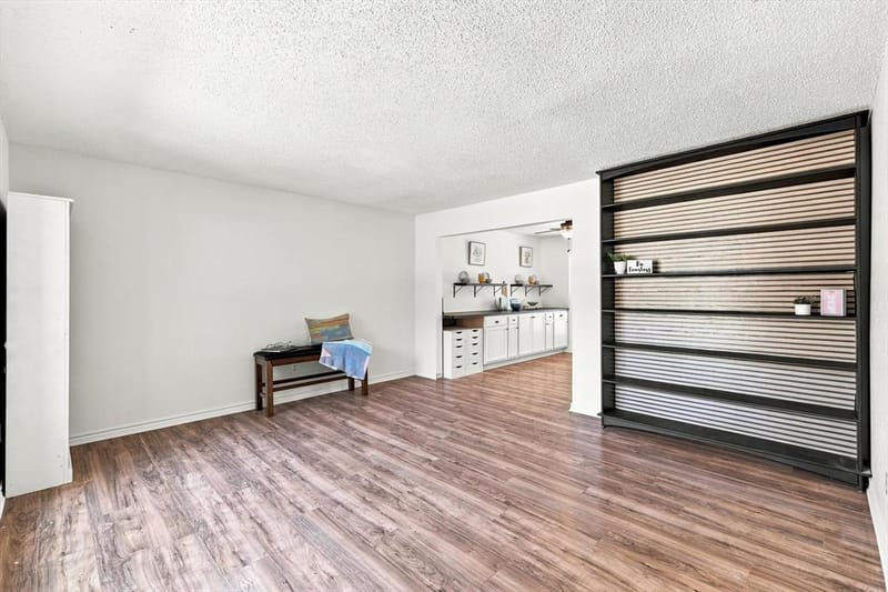 6832 Parkwood Drive, North Richland Hills TX 76182 - Photo 6