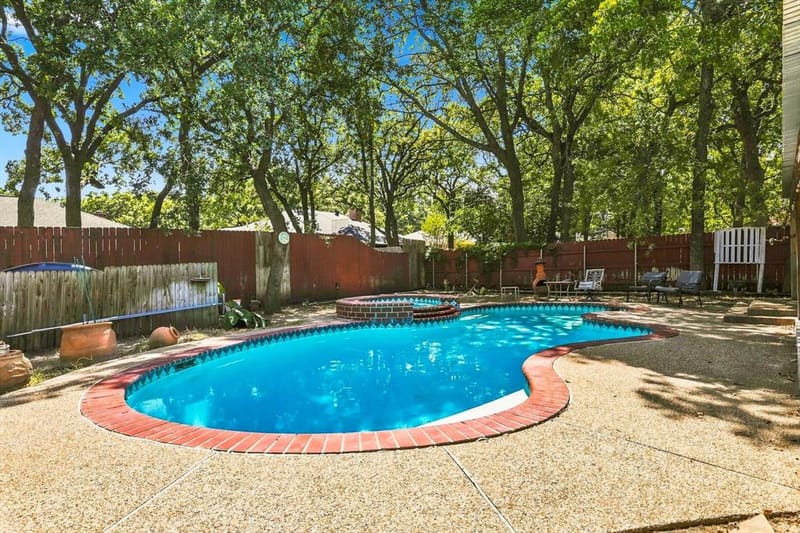 6832 Parkwood Drive, North Richland Hills TX 76182 - Photo 33