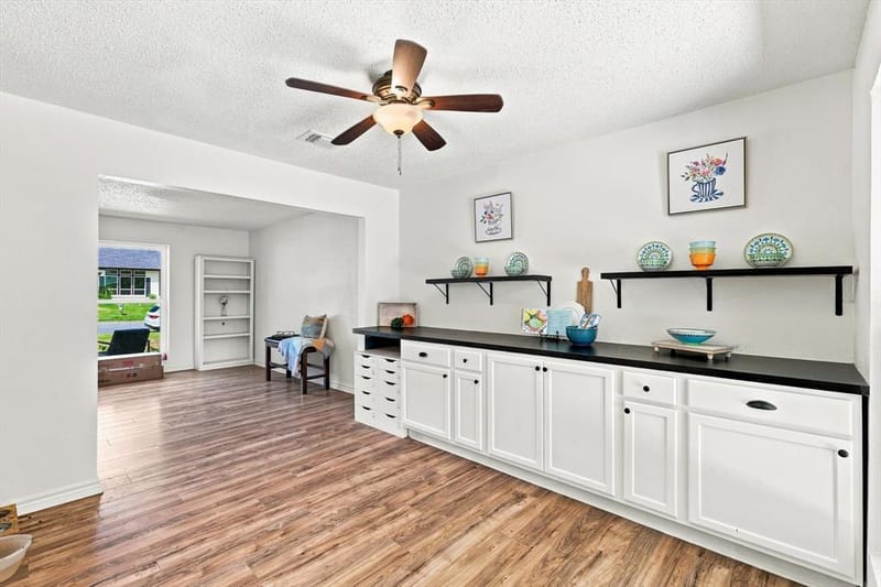 6832 Parkwood Drive, North Richland Hills TX 76182 - Photo 19
