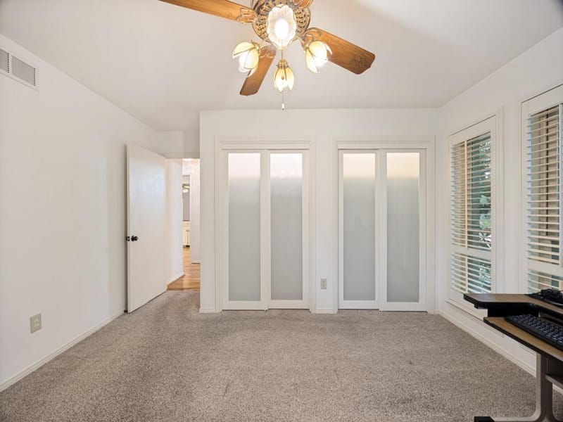 6153 Danbury Lane, Dallas TX 75214 - Photo 17