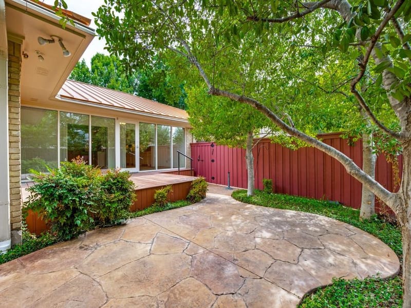 6153 Danbury Lane, Dallas TX 75214 - Photo 33