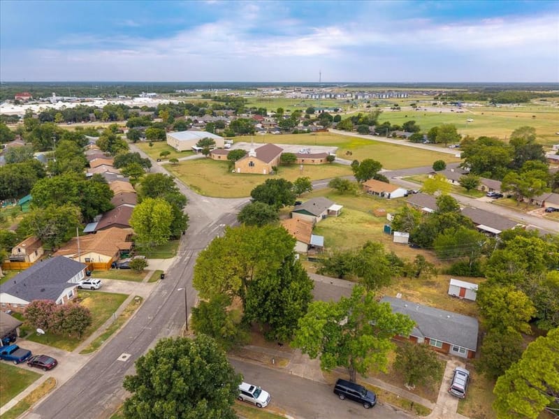 6522 Finch Drive, Greenville TX 75402 - Photo 34