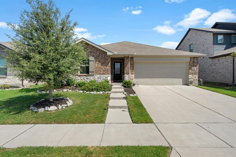 3254 McCallister Way, Royse City TX 75189 - Photo 3