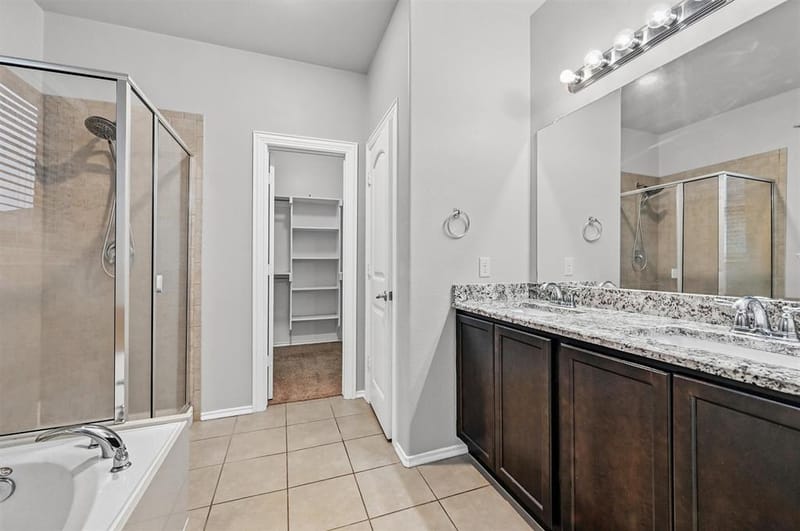 1512 Greenbrier Drive, Van Alstyne TX 75495 - Photo 18