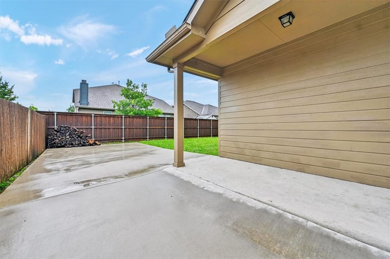 1512 Greenbrier Drive, Van Alstyne TX 75495 - Photo 19
