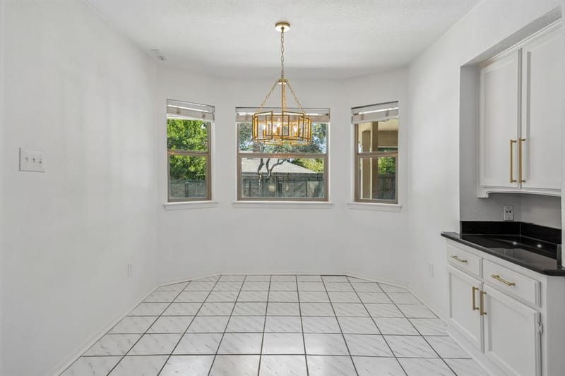 2701 Baldwin Drive, Arlington TX 76012 - Photo 8