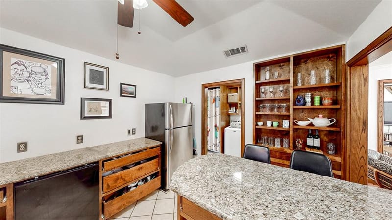 3100 Lakeland Street, Fort Worth TX 76111 - Photo 12