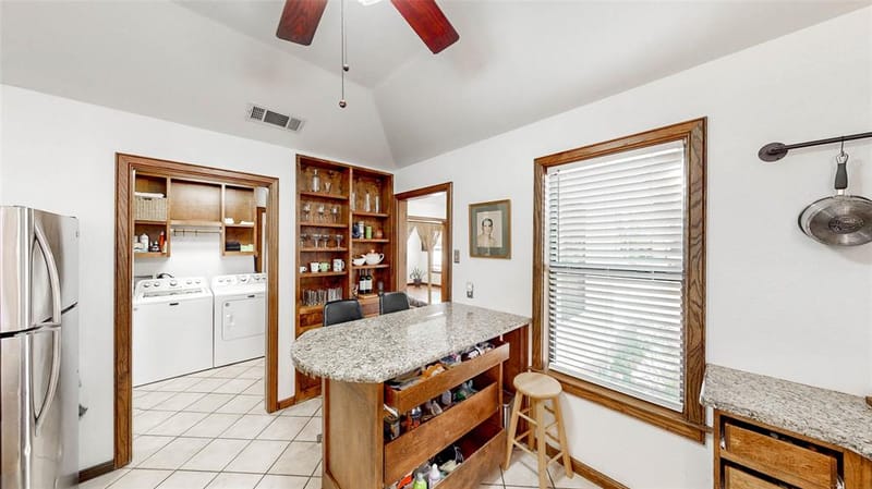 3100 Lakeland Street, Fort Worth TX 76111 - Photo 11