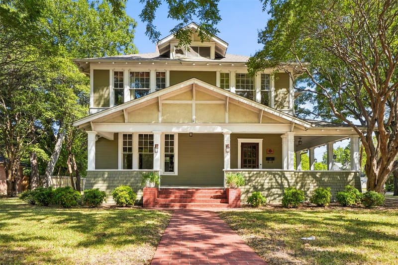 400 W Gilmer Street, Ennis TX 75119