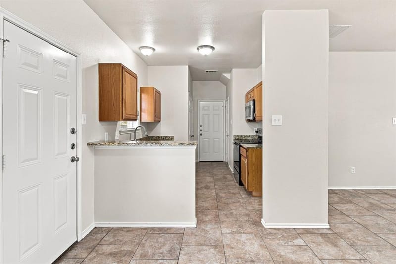 1512 Yellowbird Court, DeSoto TX 75115 - Photo 9