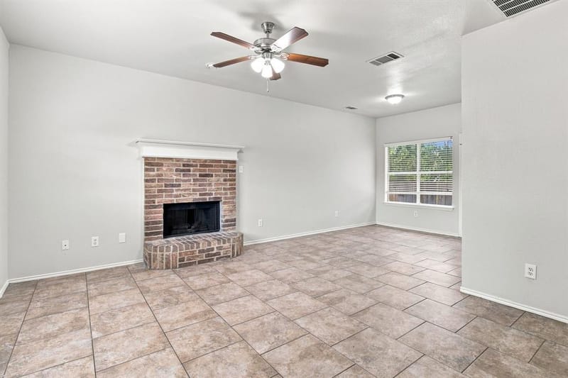 1512 Yellowbird Court, DeSoto TX 75115 - Photo 4