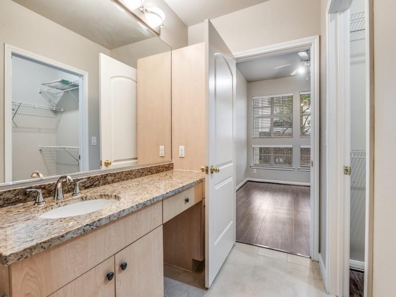 3225 Turtle Creek Boulevard # 42, Dallas TX 75219 - Photo 21