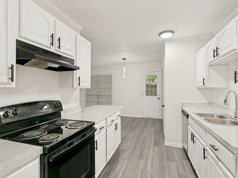 905 Hawthorne Drive, Allen TX 75002 - Photo 13