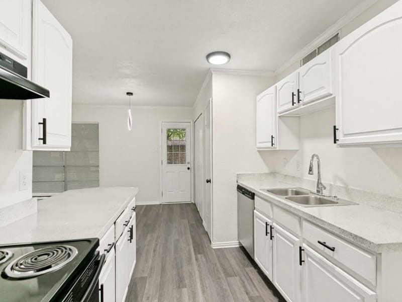 905 Hawthorne Drive, Allen TX 75002 - Photo 14