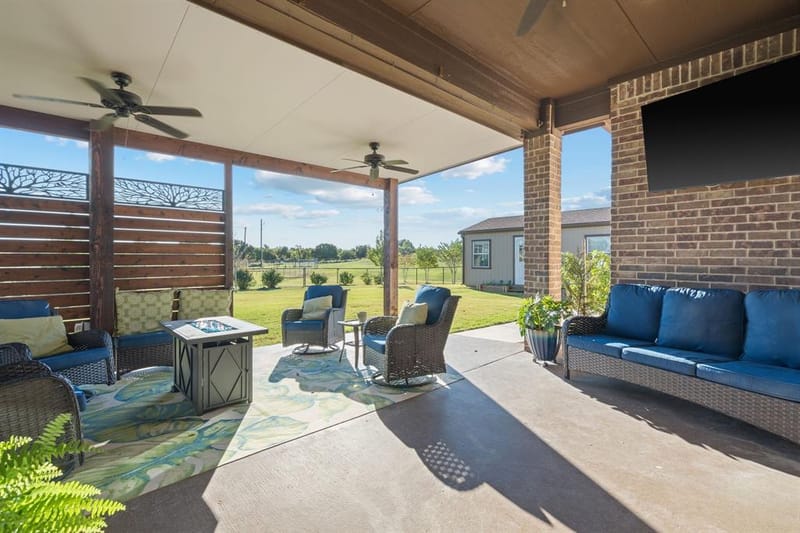 104 Carls Court, Boyd TX 76023 - Photo 16
