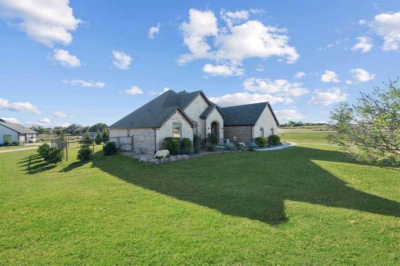 104 Carls Court, Boyd TX 76023 - Photo 22