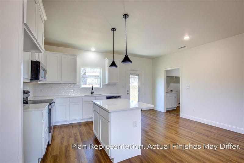 205 E Laura Avenue, Quinlan TX 75474 - Photo 10