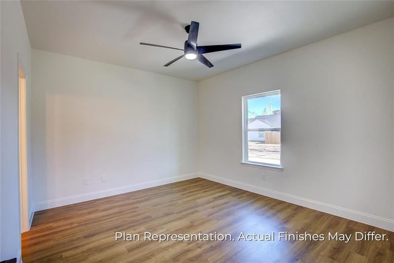205 E Laura Avenue, Quinlan TX 75474 - Photo 11