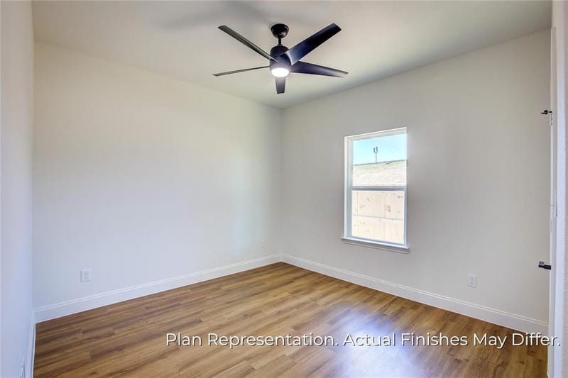 205 E Laura Avenue, Quinlan TX 75474 - Photo 19