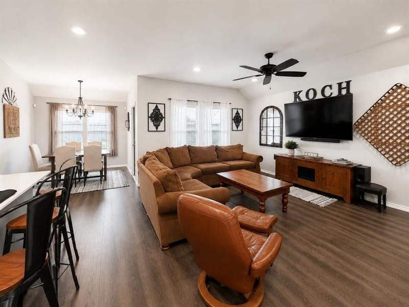 1200 Fairbanks Drive, Ennis TX 75119 - Photo 2